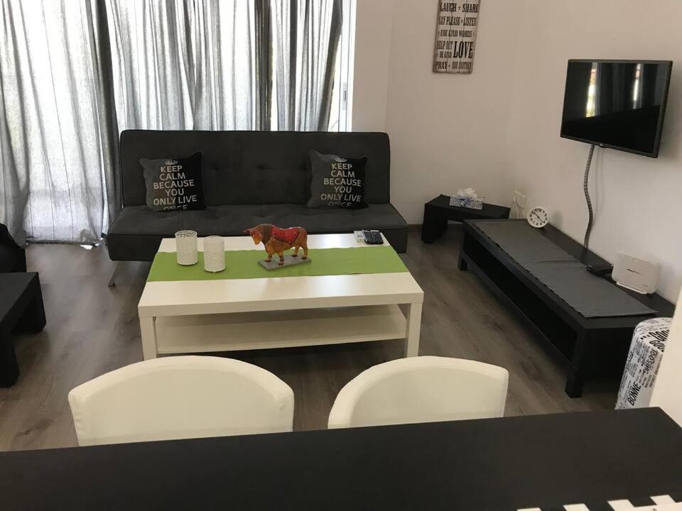 Papadavid Apartments Paphos Extérieur photo